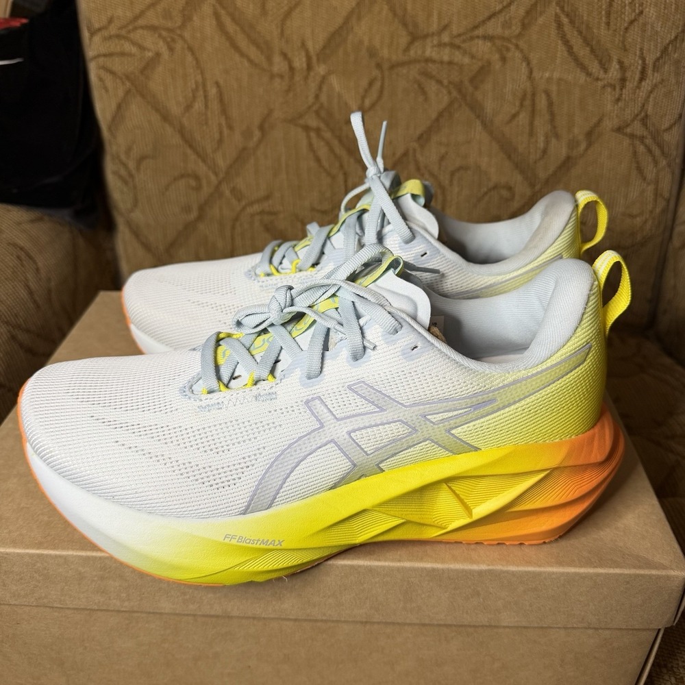Asics Novablast 5 Sunny Sizzle Color Sky/Lemon Spark Men's Size 8 Excellent!